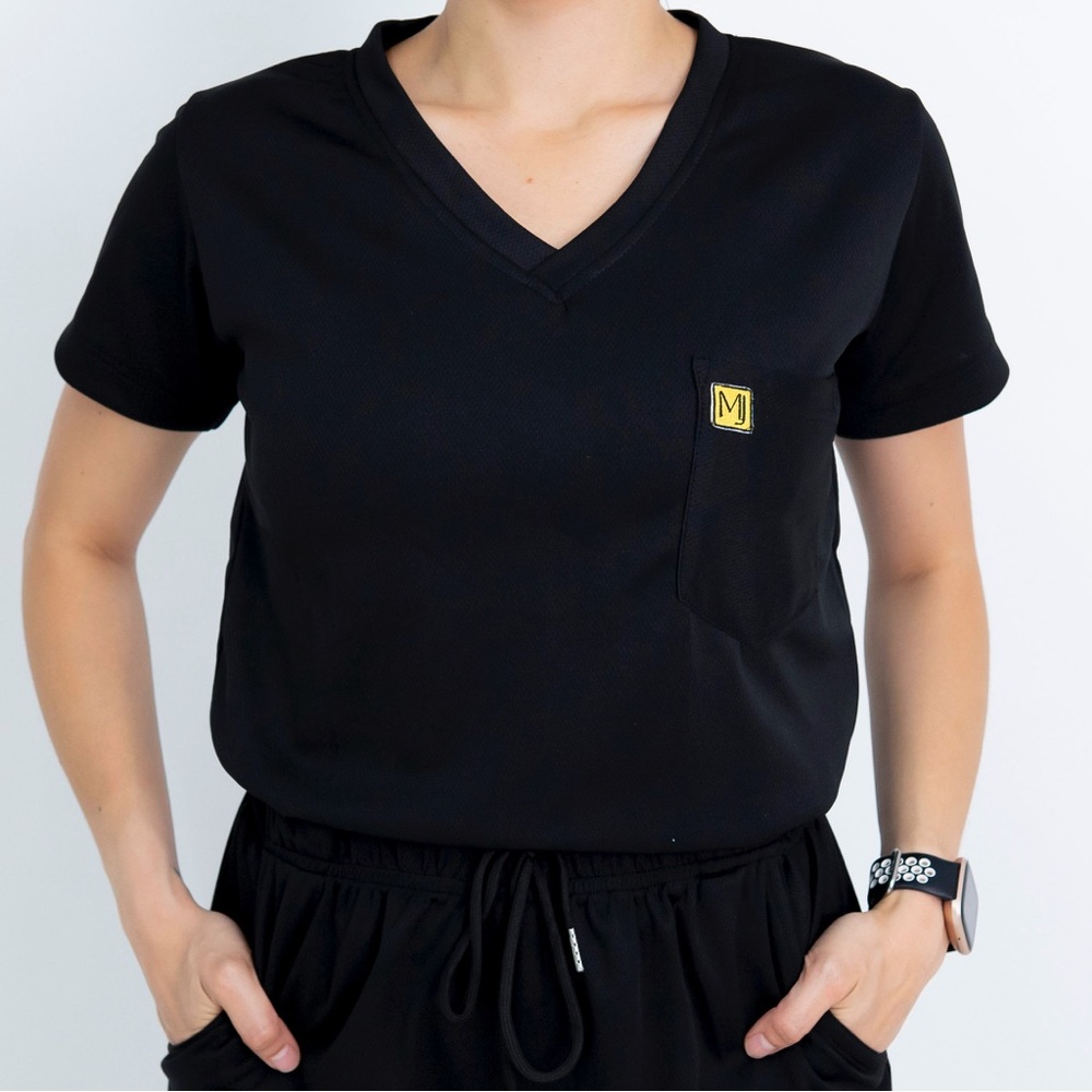 Feature:
One-Pocket Drifit Scrubs Top